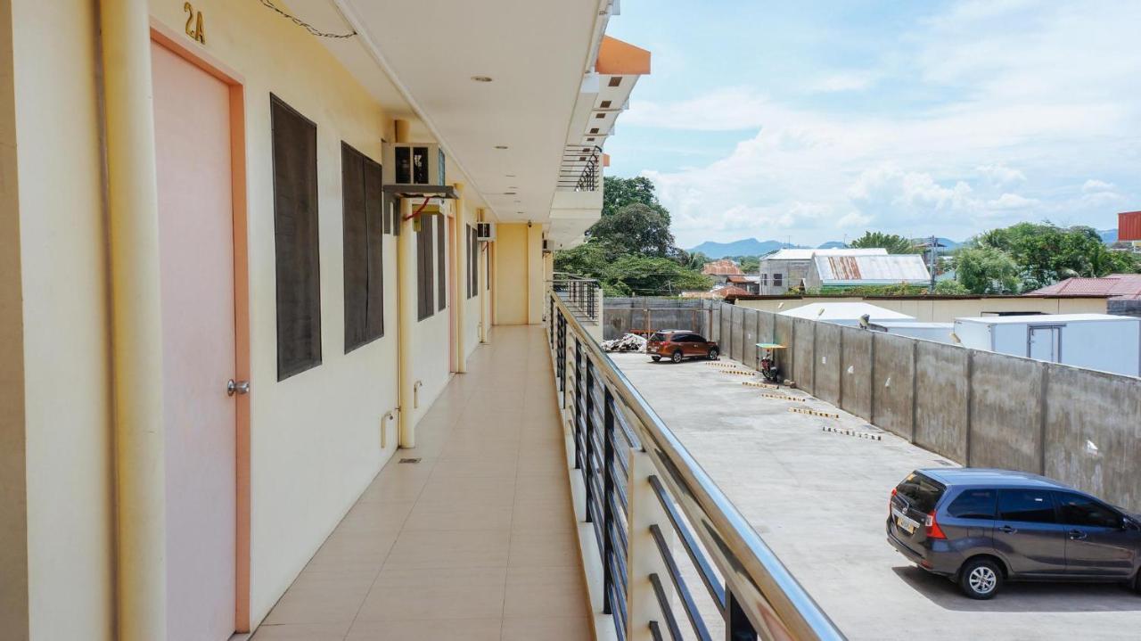 Reddoorz Plus Near Talisay Town Center Buitenkant foto